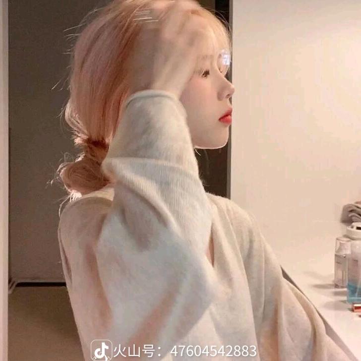 爱吃辣的小霞米