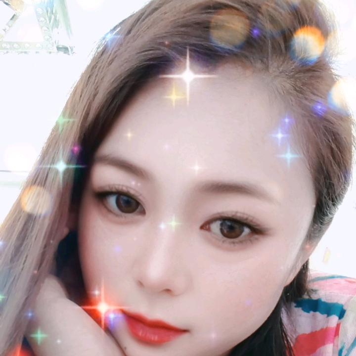 静静的看着