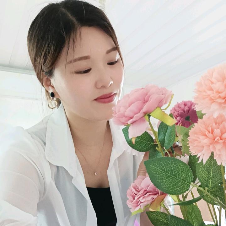桃红柳绿