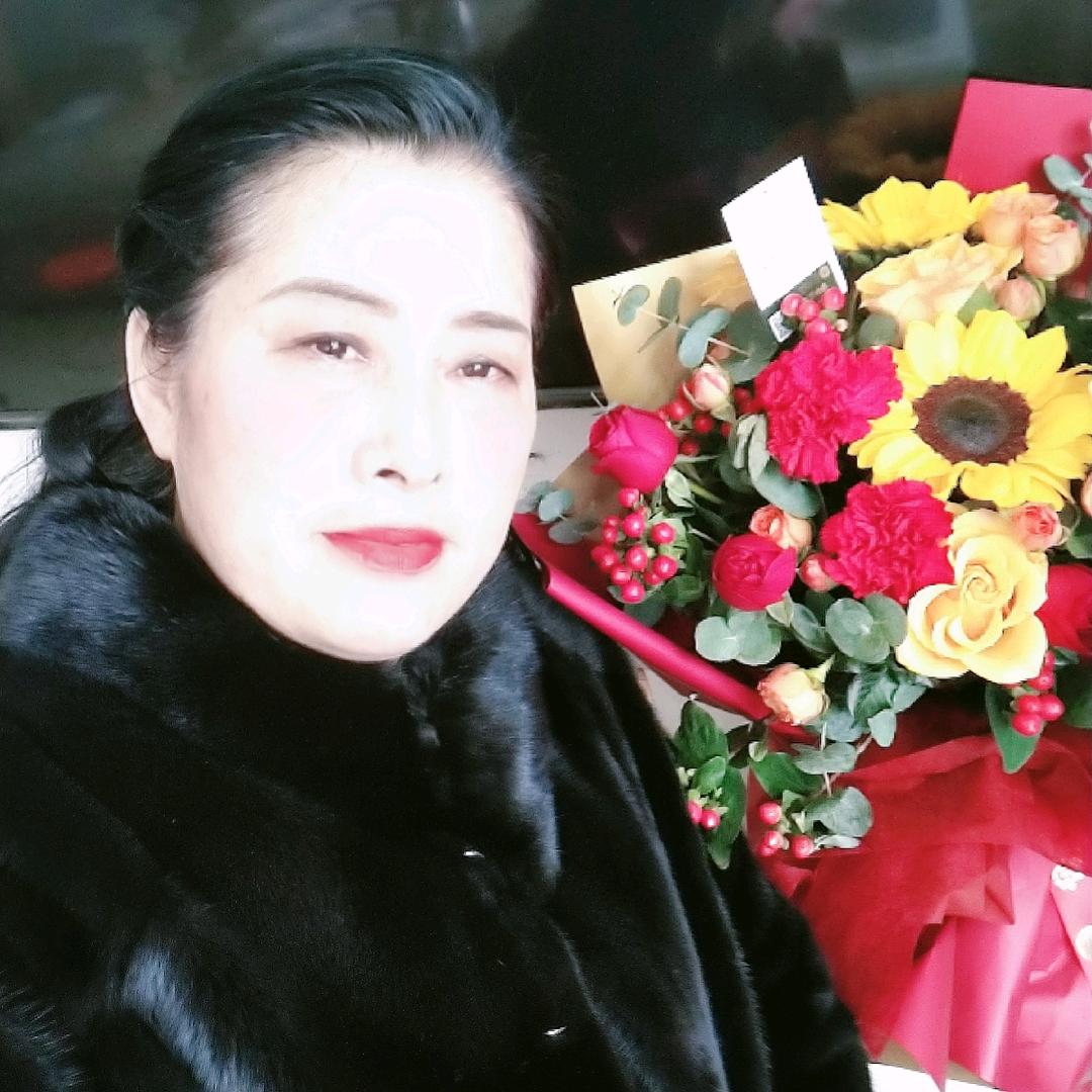 傲雪寒梅