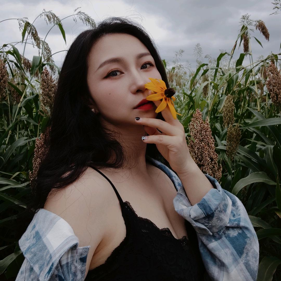 唱歌就破音的C姐