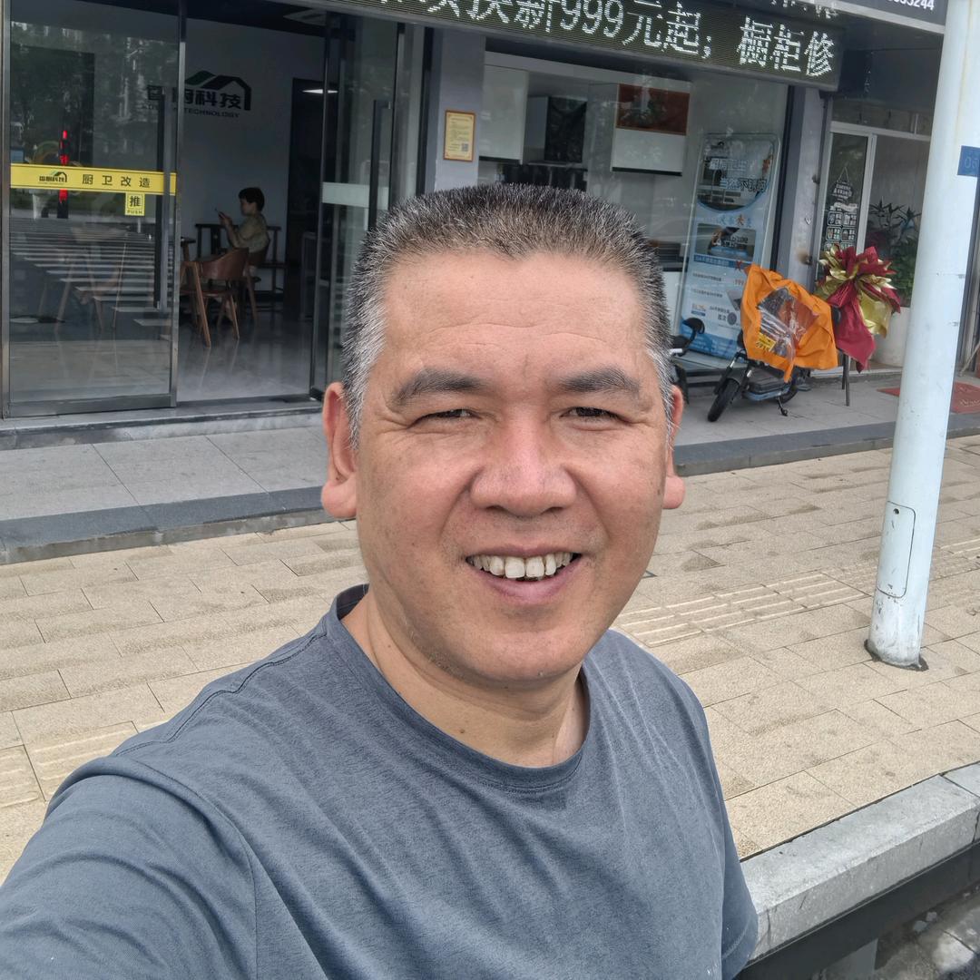 老张：樱奇旧橱柜翻新改造