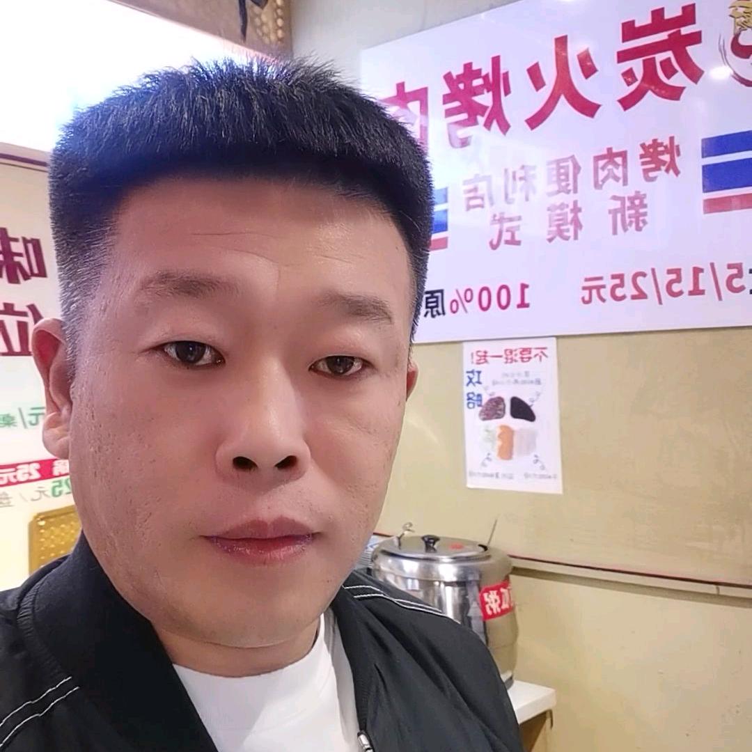 牛厨炭火烤肉龙哥