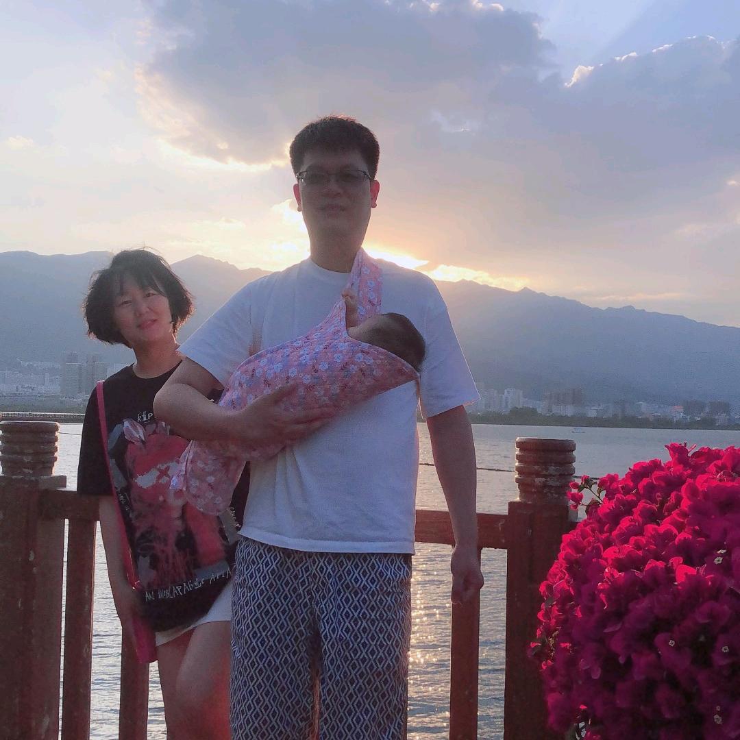 小满和越然的爸爸
