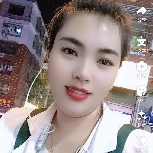 贵州兴仁大山特色地摊火锅