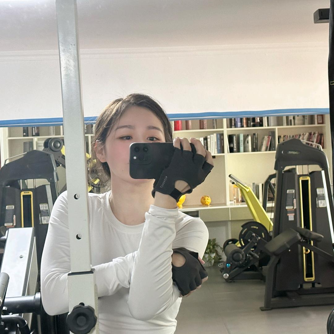 李辉儿