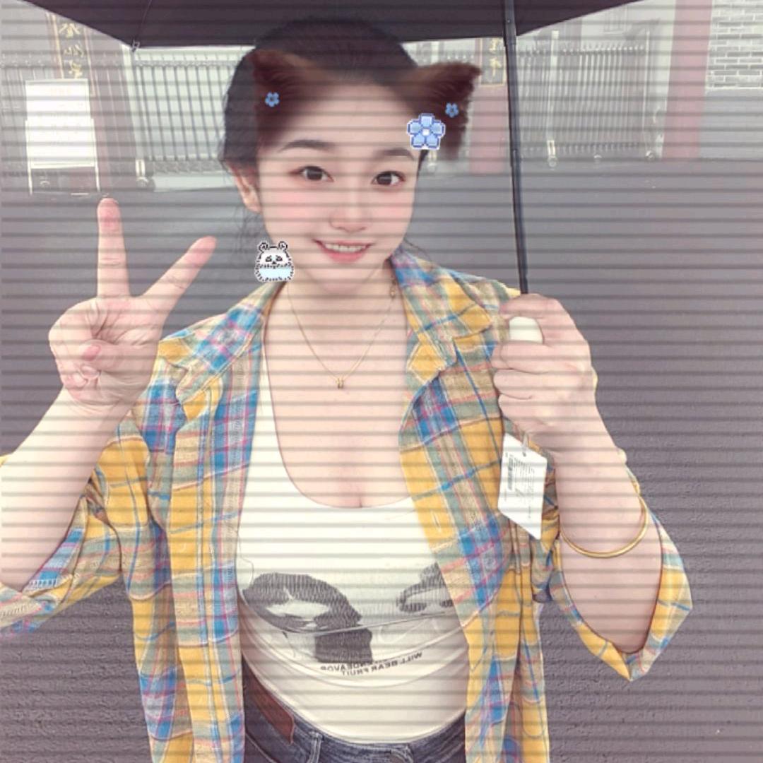 宝藏女孩#欢子