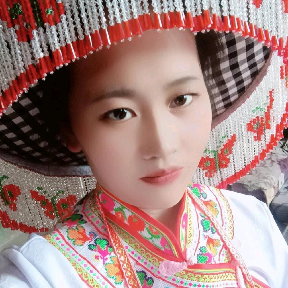 苗族姑娘