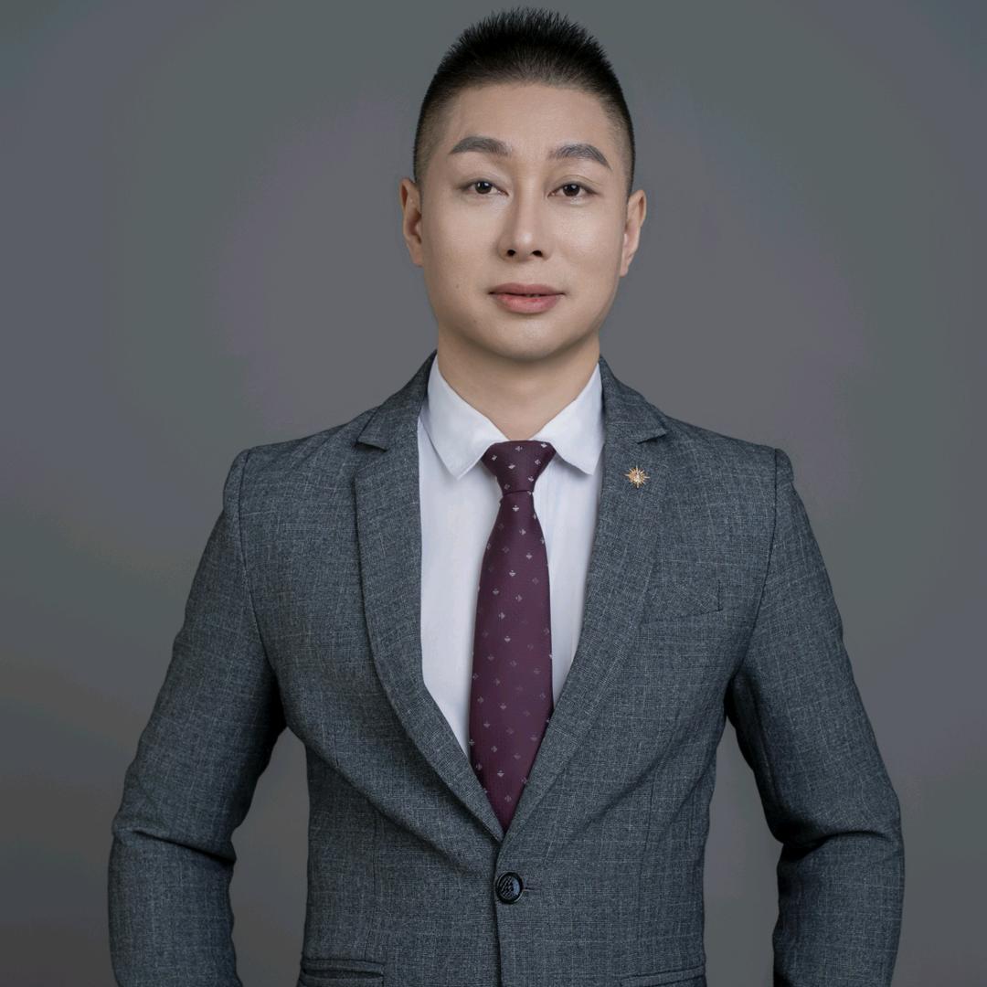 王霖