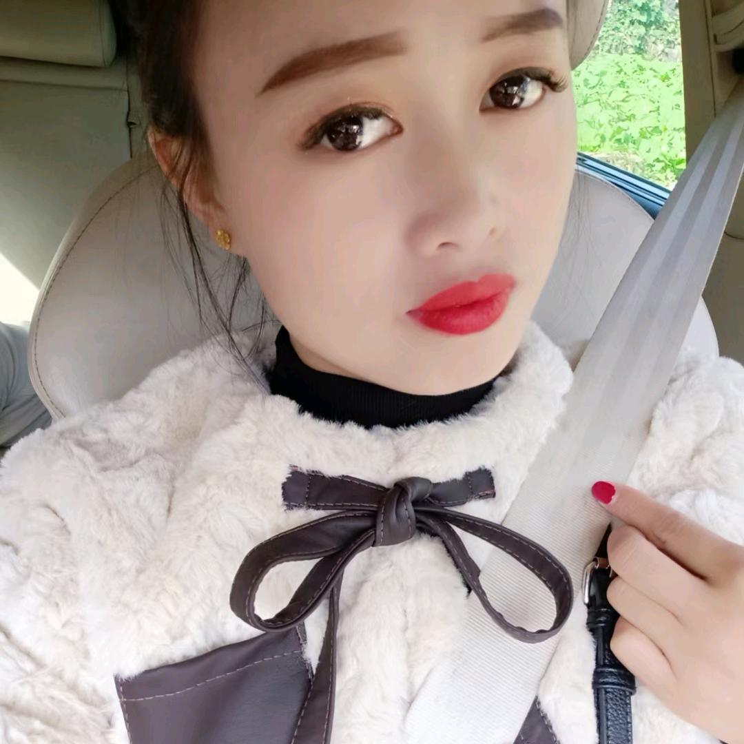 欢姐☘姐吖