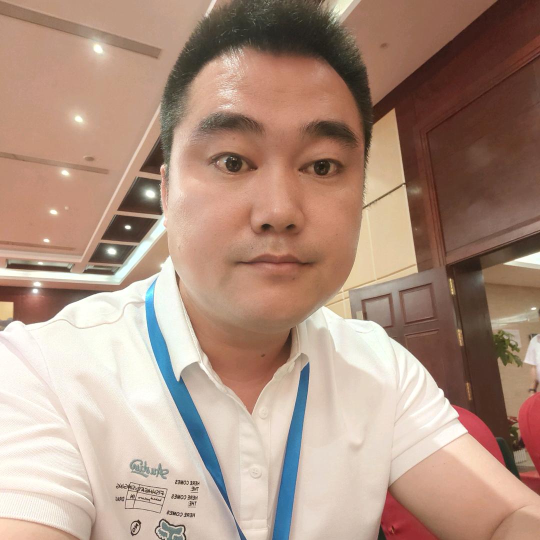 娄底环宇学校胡校长