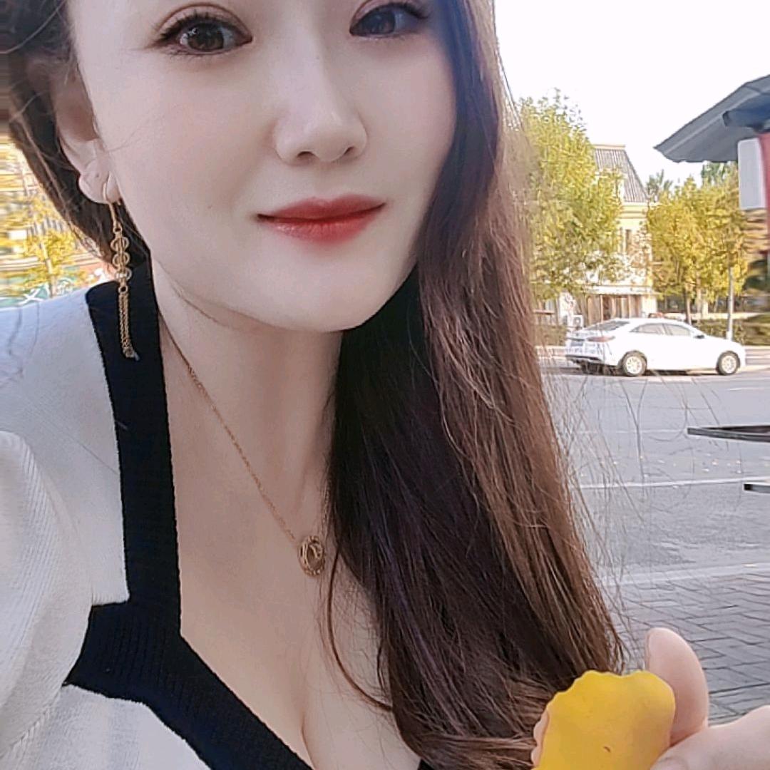 桥头酒馆丽莉