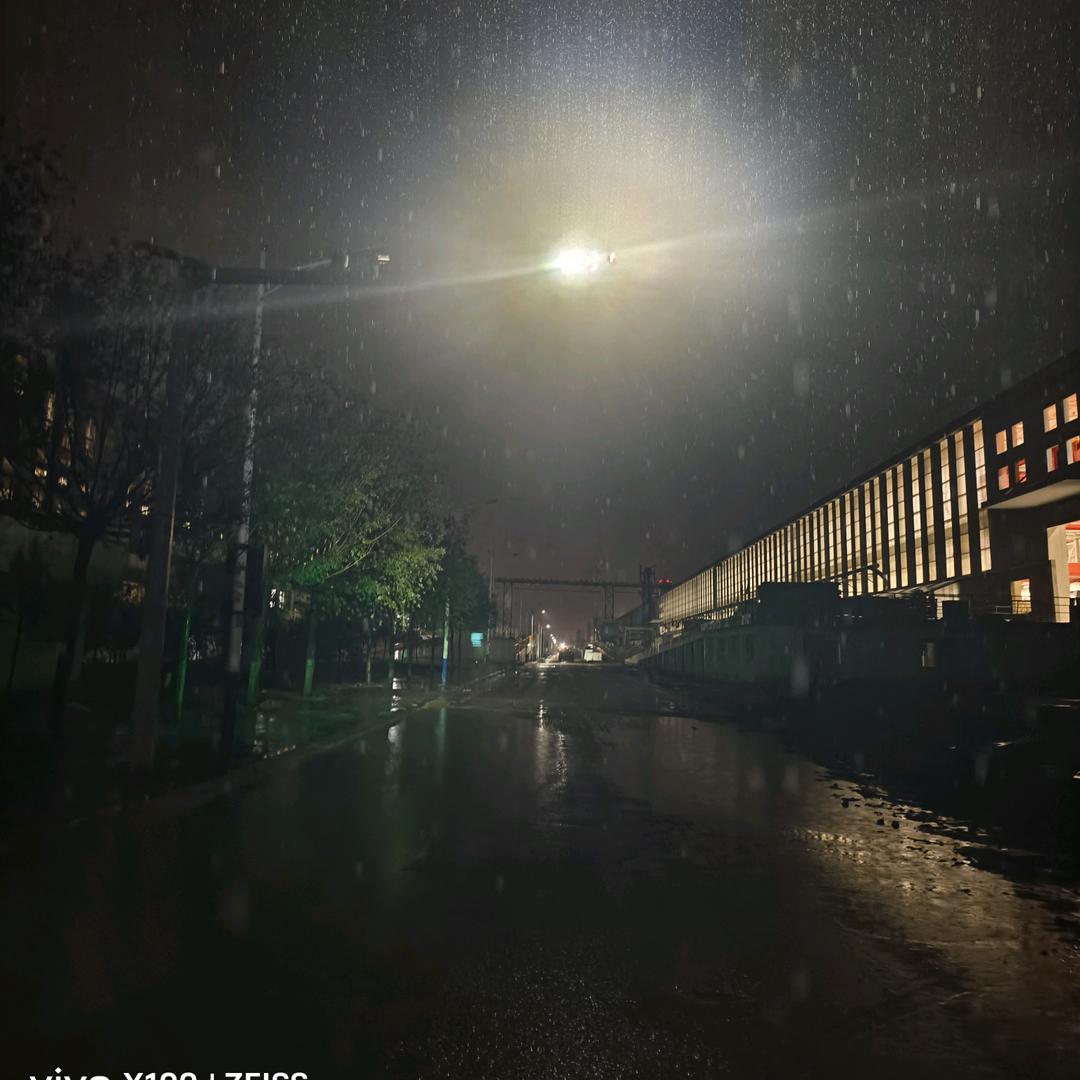 邱募款