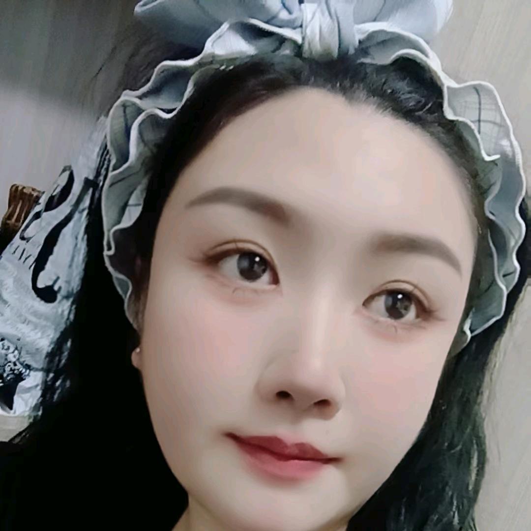 肉嘟嘟的贝贝