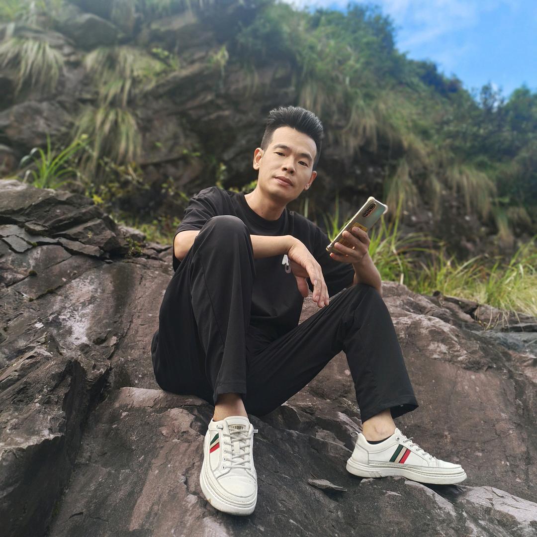 国道领航员灬山路小泰妹灬