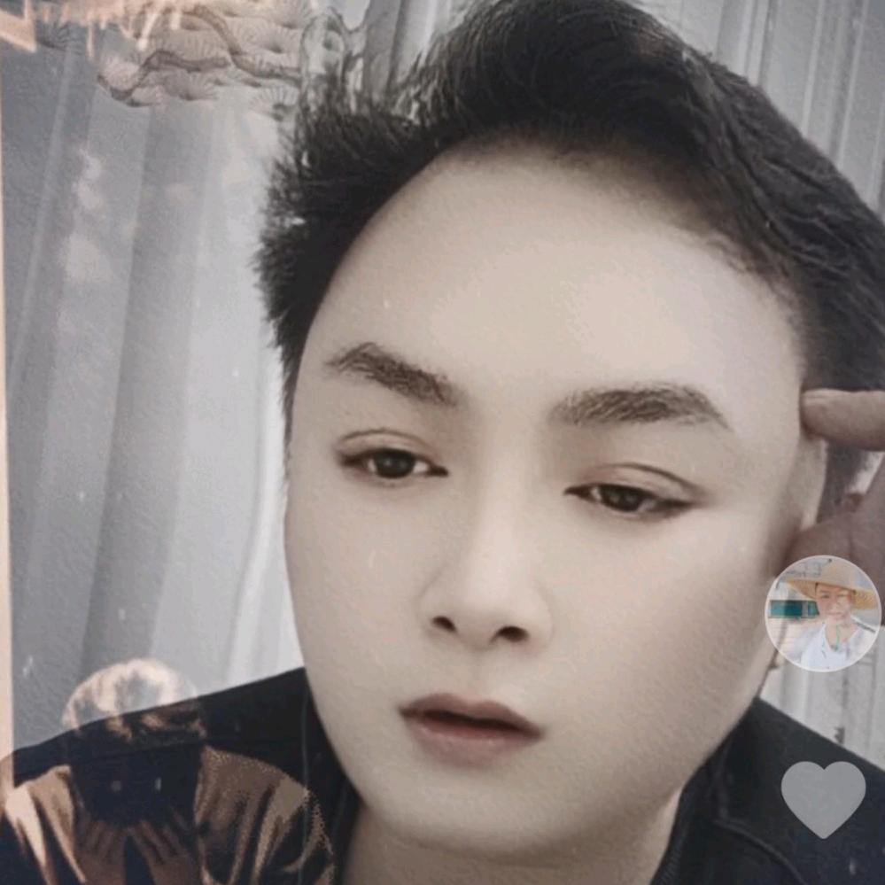 唐  宇