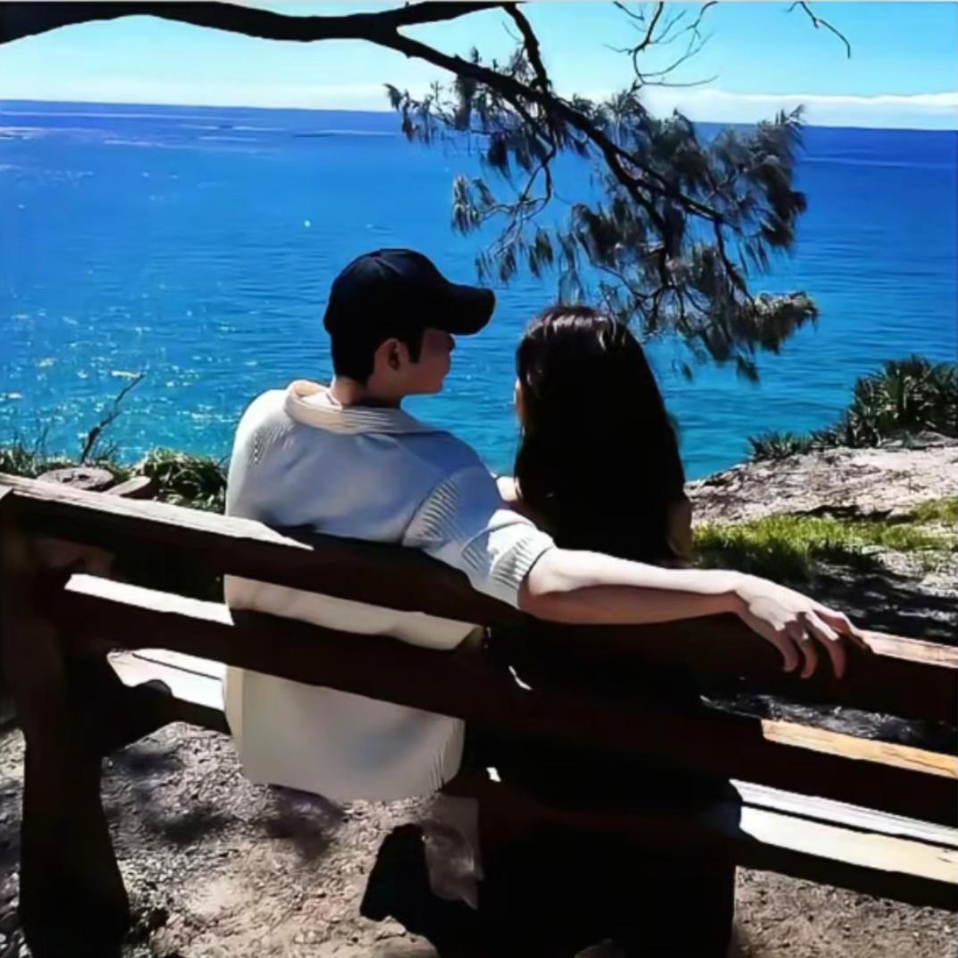 འཛུམ་ 笑😊