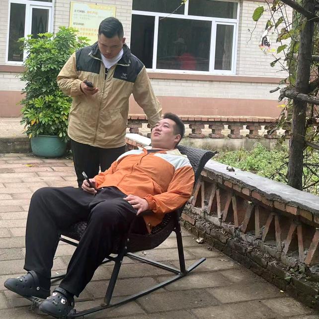 大刘小高吃点啥