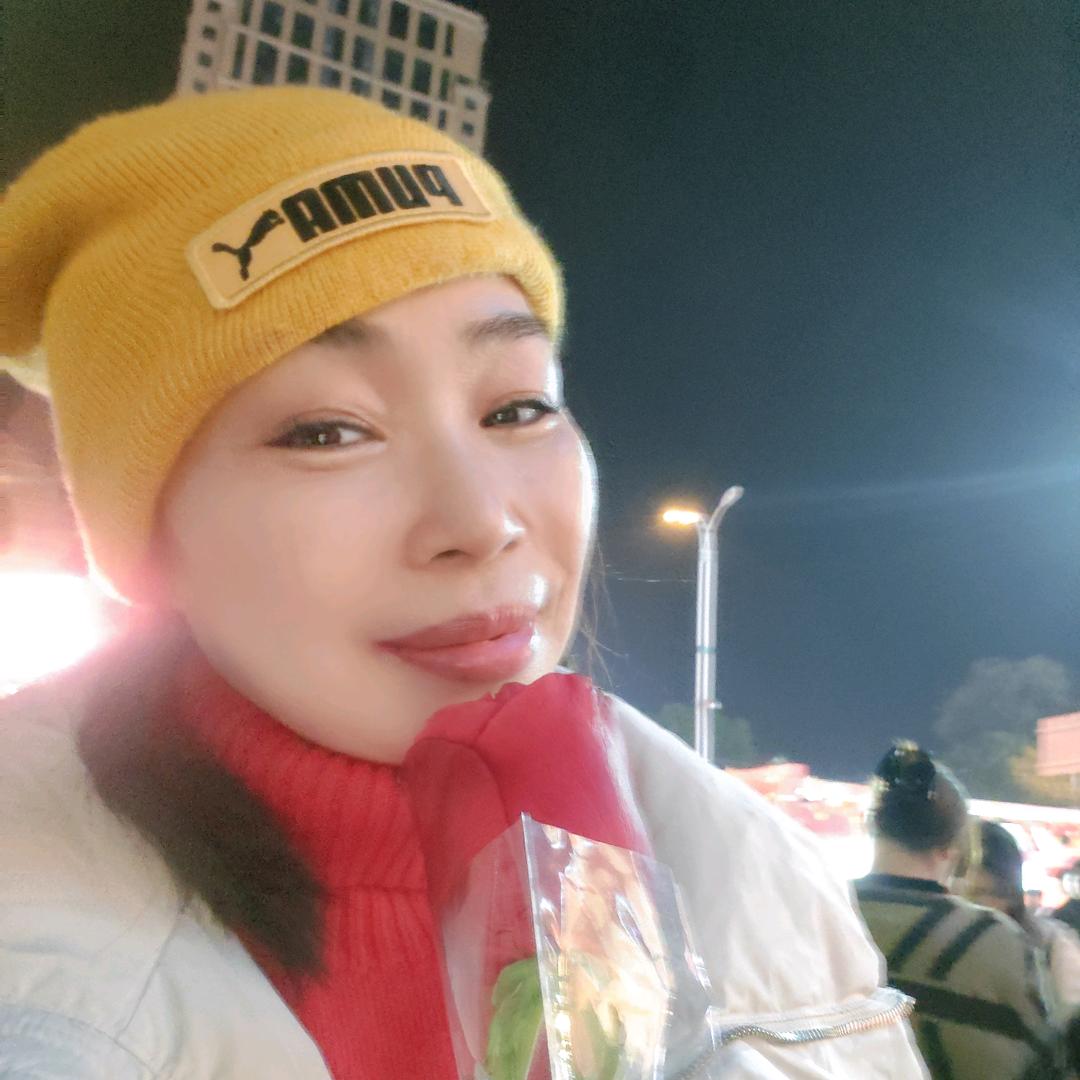 黄志芳