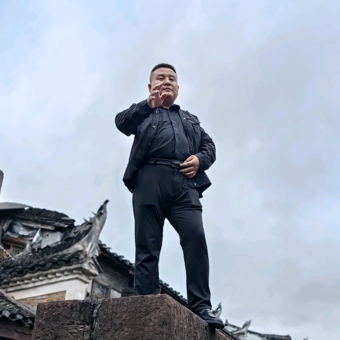 淮滨蔡鹏飞【蔡光涛木材】建筑模板方木商砼