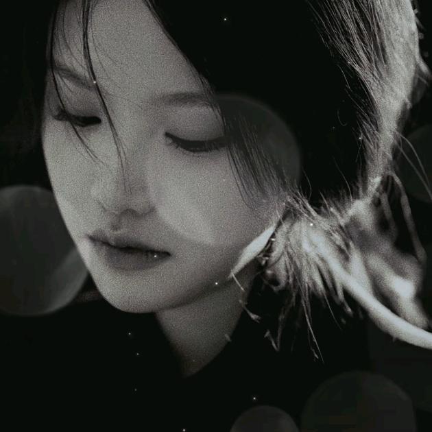 依依