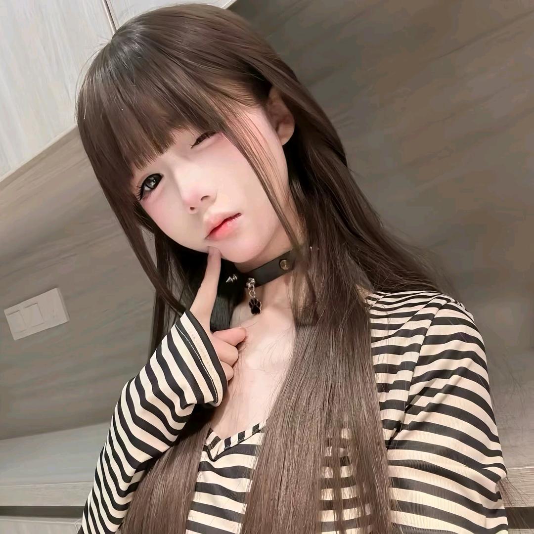 小萌^