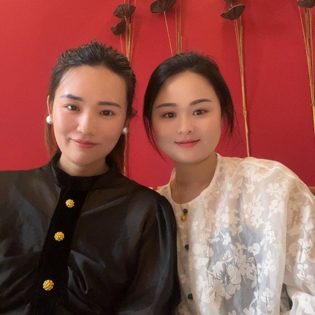 梦岩凯丽姑嫂俩