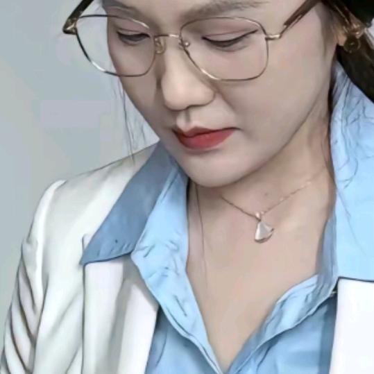 苏怡 微胖型