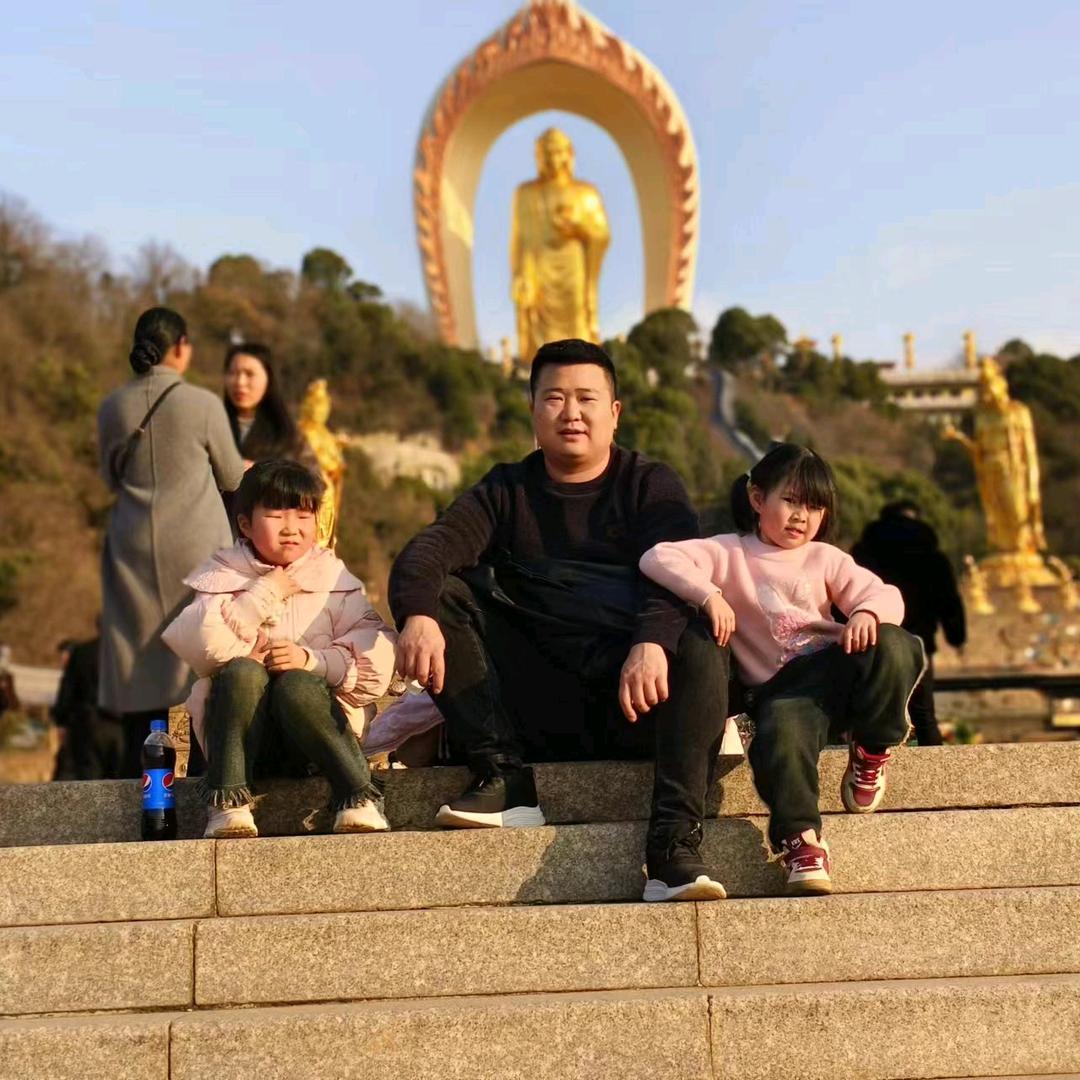 杨磊〈扬帆起航〉