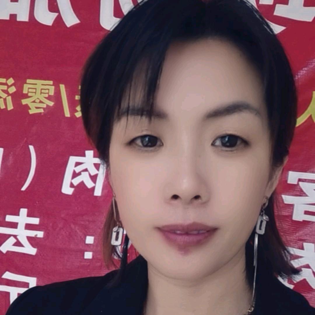 鲜肉现场加工香肠
