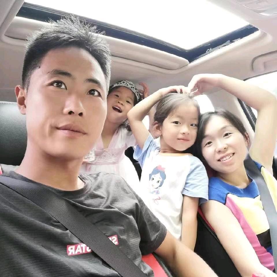 顾二娃挖机出租