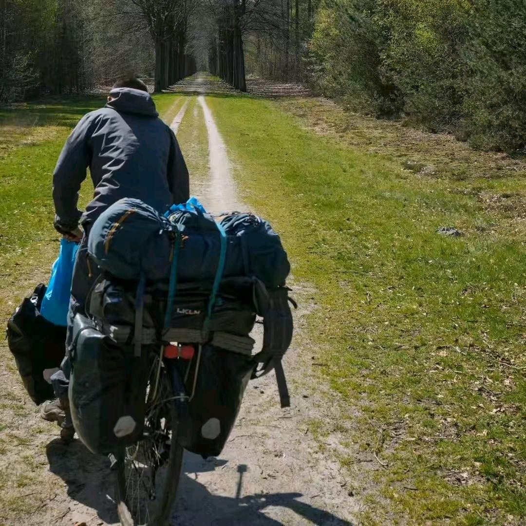 湖的世界旅途【授权号】