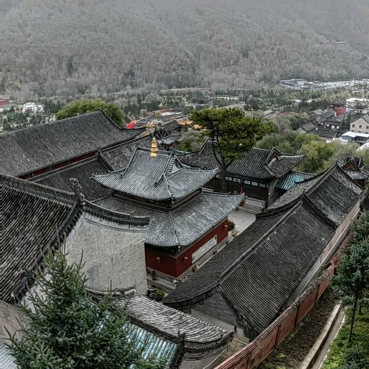 鸿蒙为华
