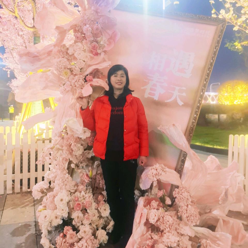 69年的怀二姐互