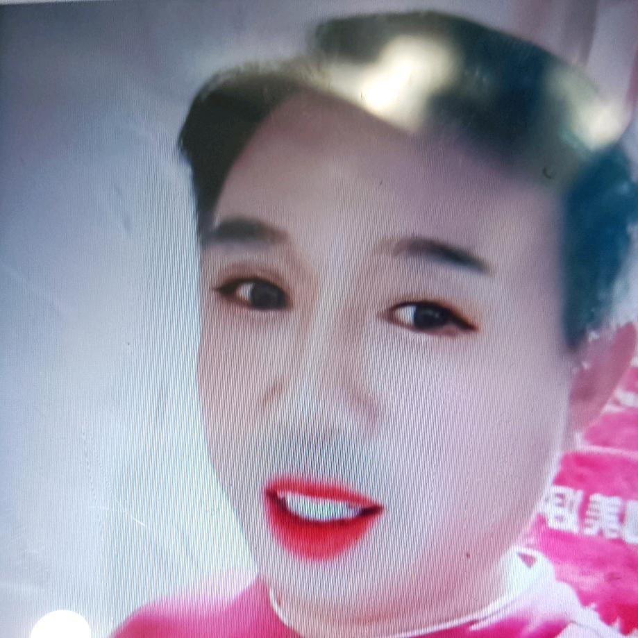 自由人。