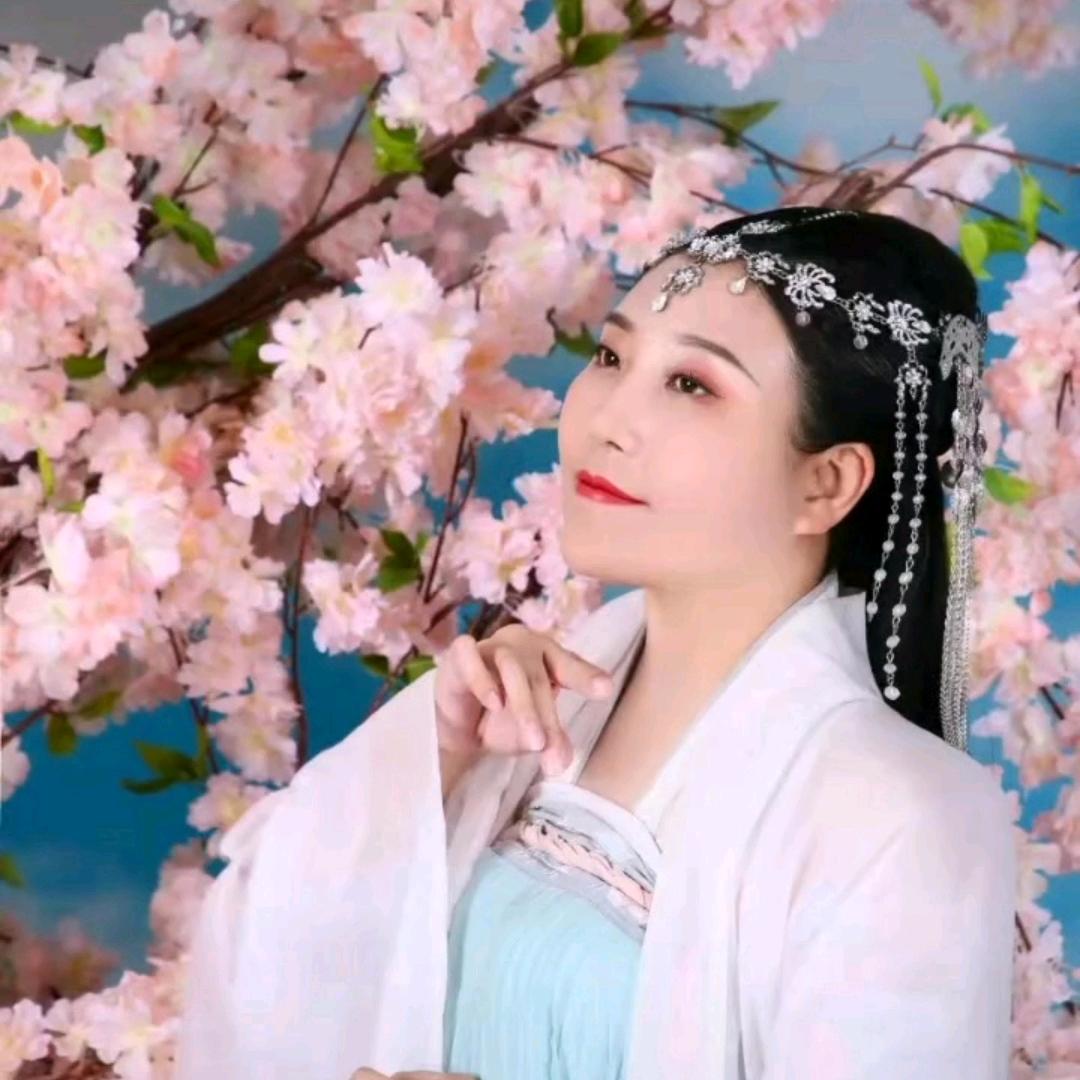 芳龄老了