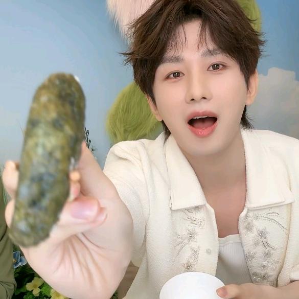 慕微光🥝🥝🥝