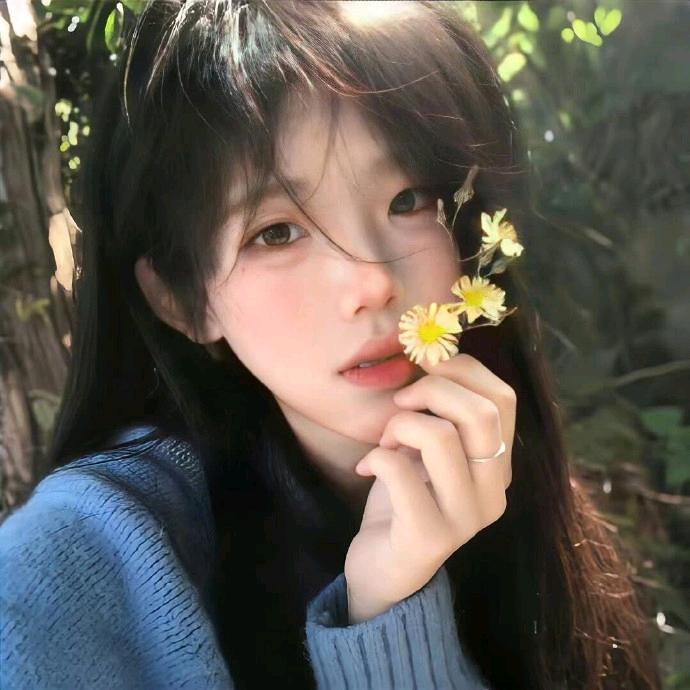 微风吹起百褶裙