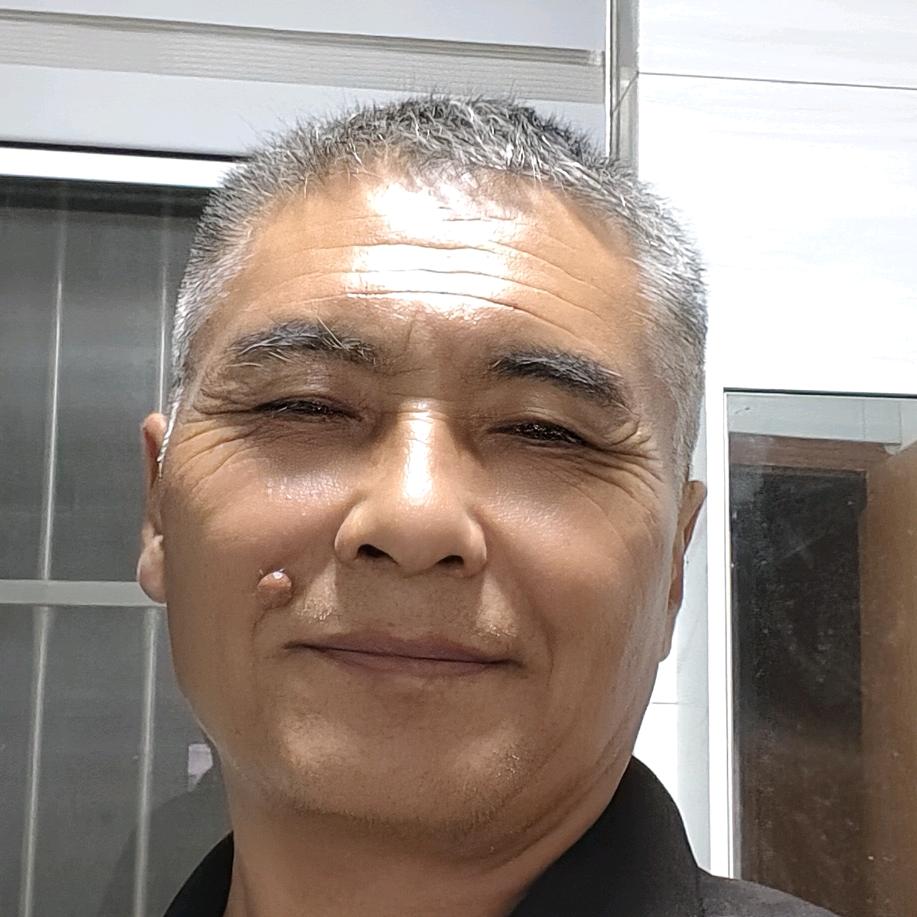 养殖黑猪李哥