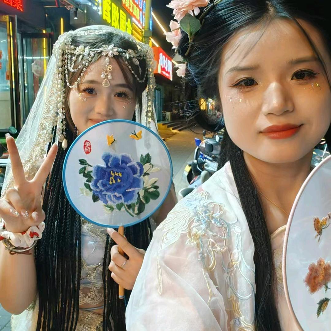 ℡不想当爱716821239.哭鬼^O^