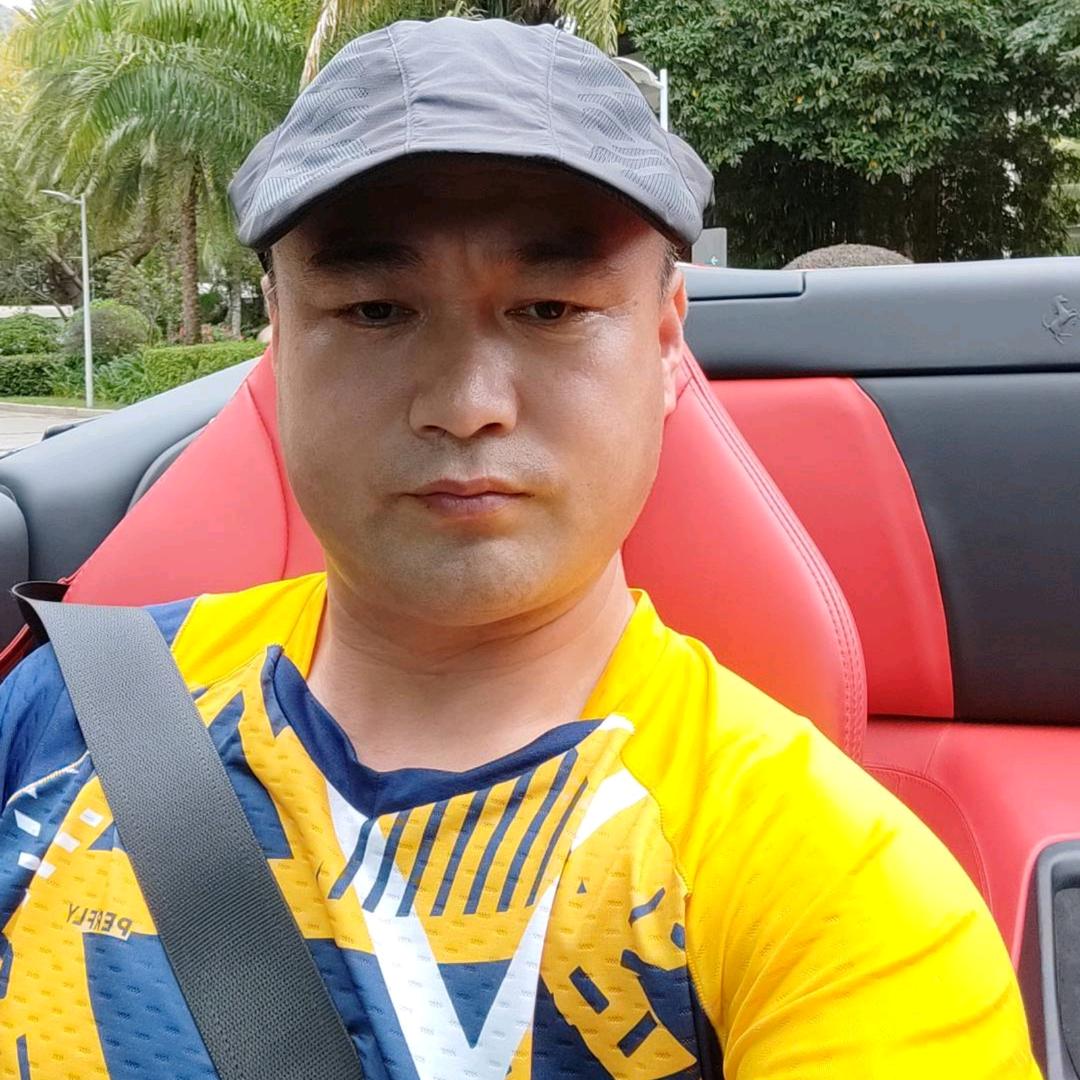 辉辉的辉