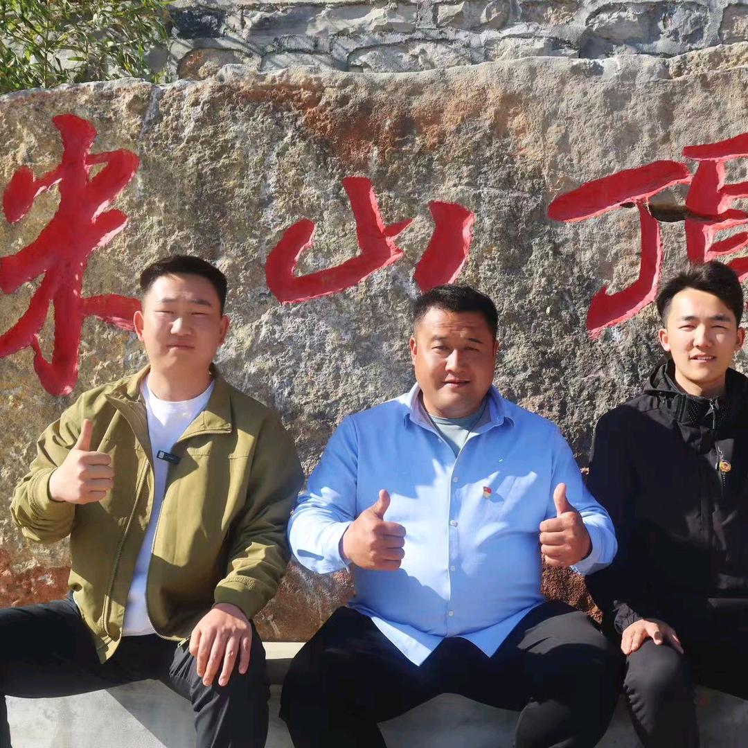 米山顶村新农人在行动💪