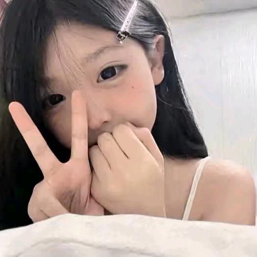 小猫爪ฅ