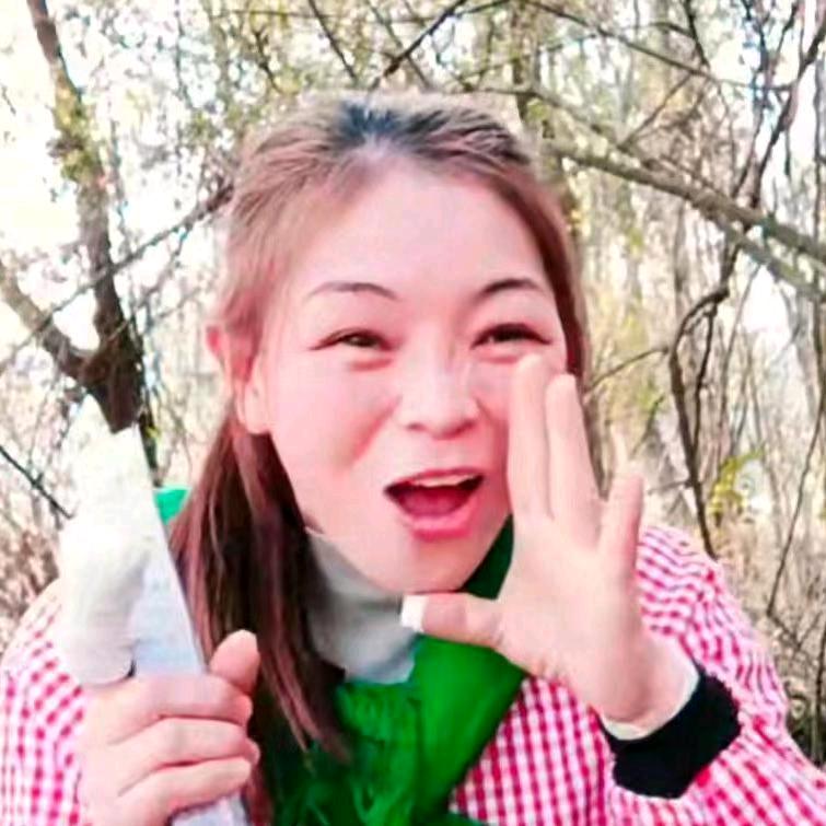 津津 妈首播小号。