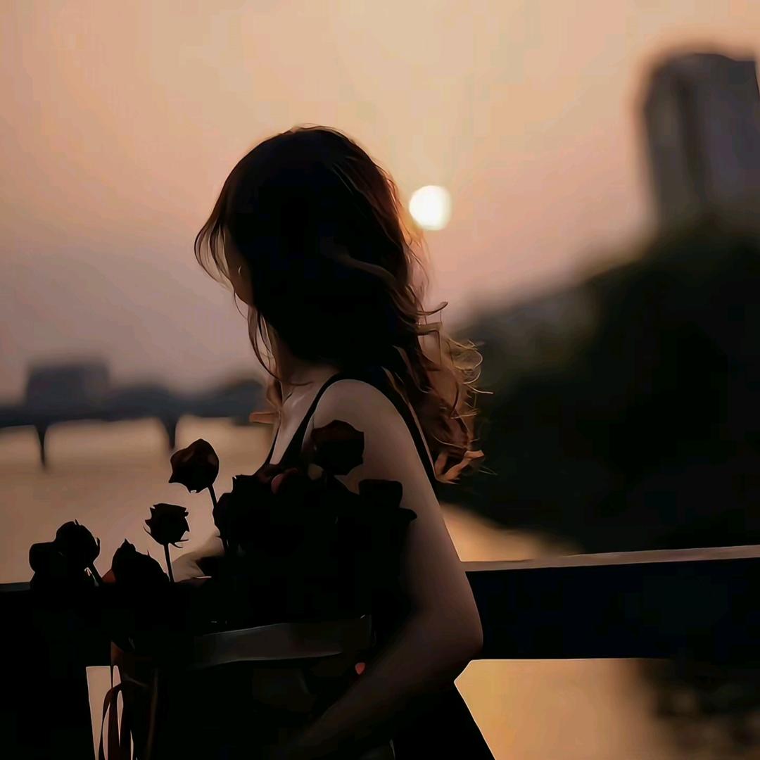 四月