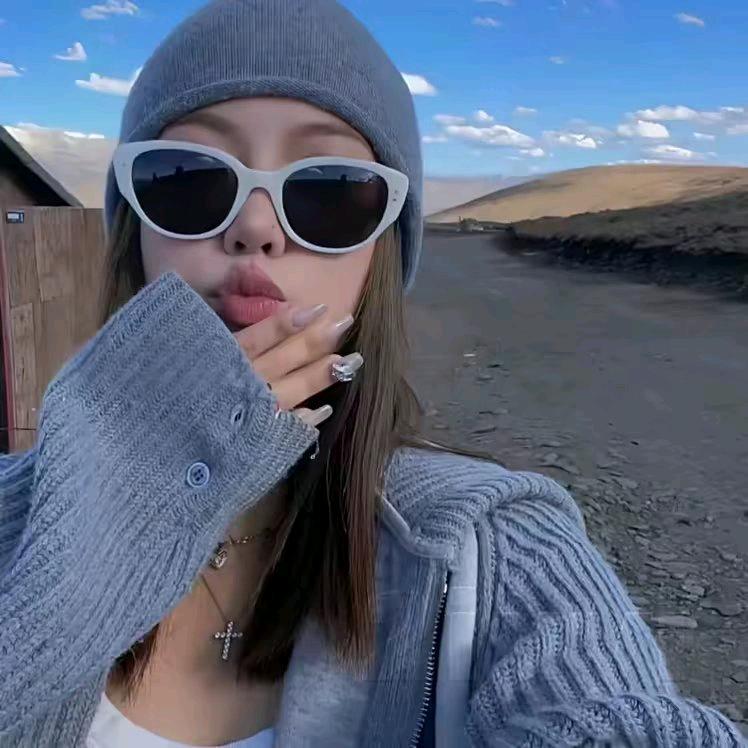 有 个 富 婆 梦.👙