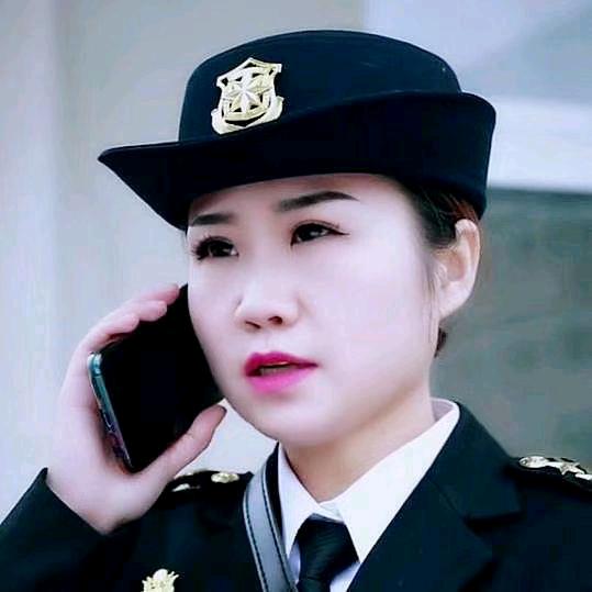 女保安
