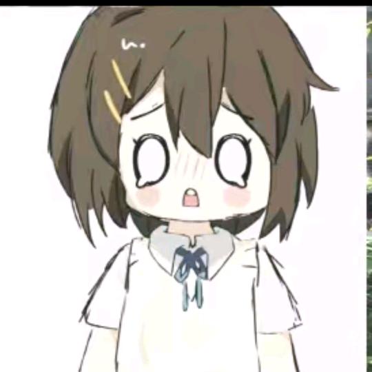 小松奈奈.