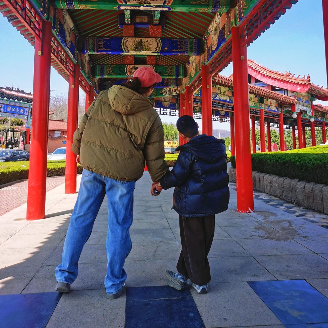 李小姣