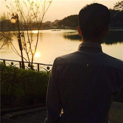 听他说